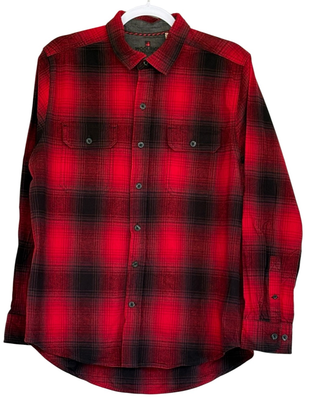 Woolrich Red and Black Plaid Button-Down Shirt Size L With Pockets